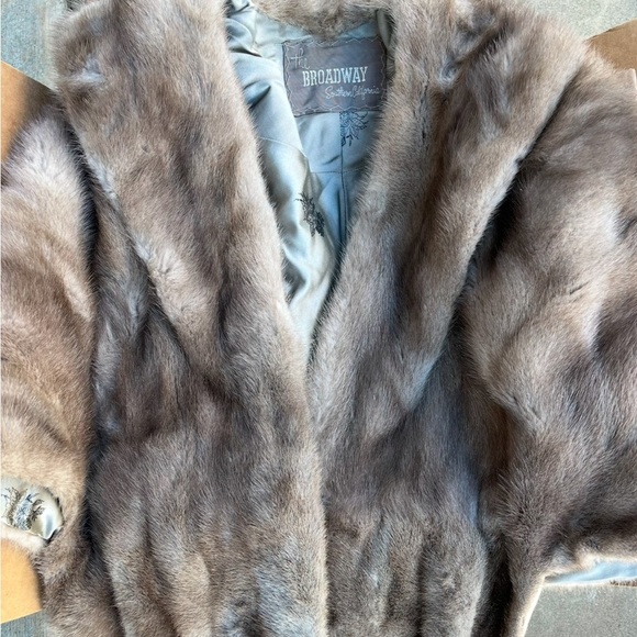 Vintage Mink Fur Stole/Shawl - Picture 4 of 5
